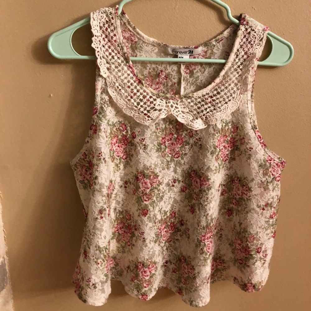 Forever 21 Medium Peter Pan Collar Blouse